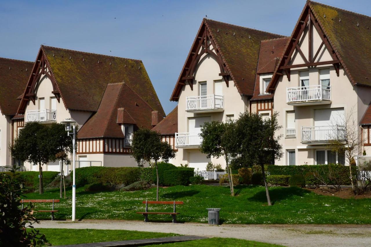 Appartement Pres Du Port Centre Et Plage - Vue Mer Courseulles-sur-Mer Ngoại thất bức ảnh